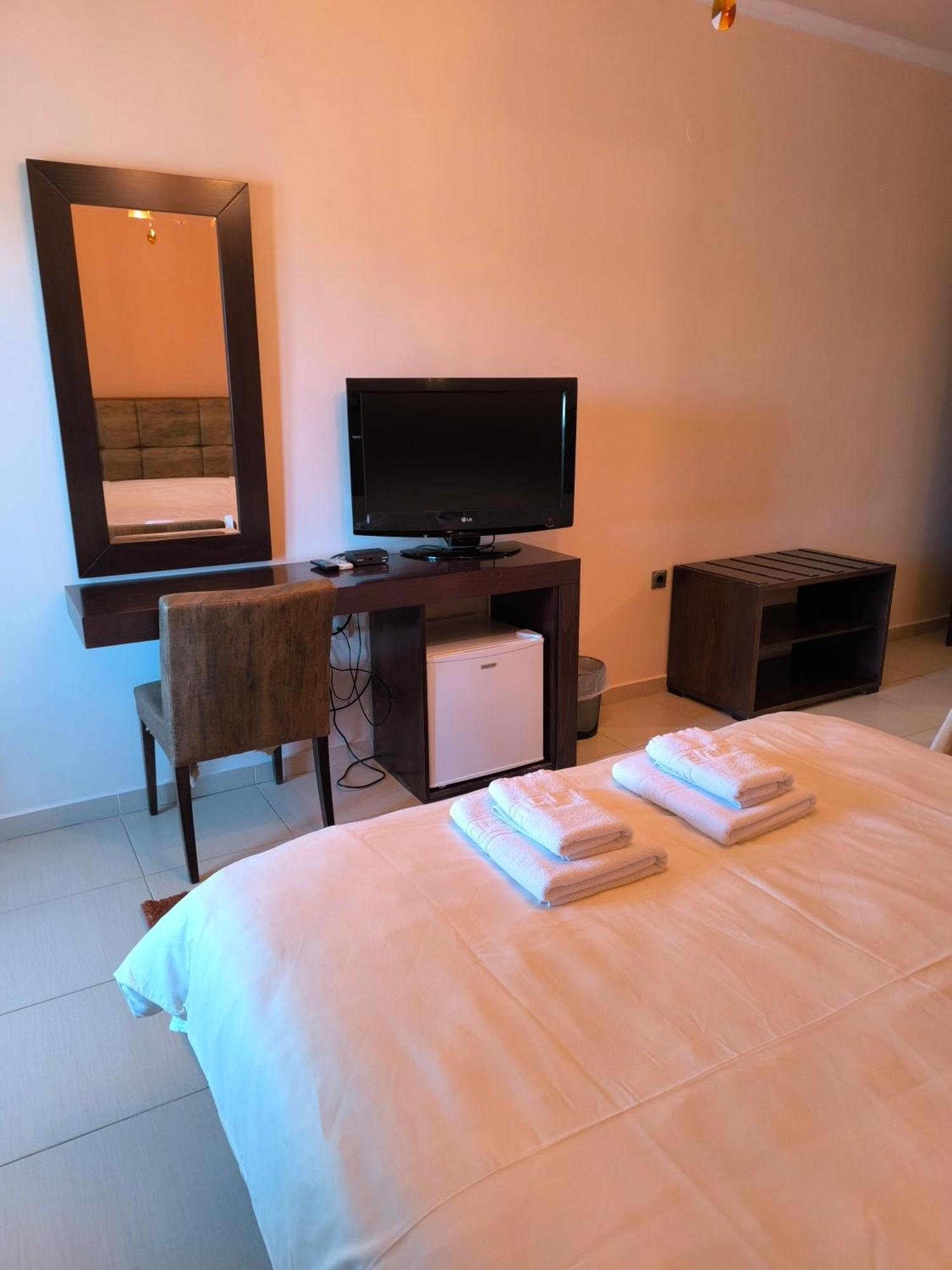Faraggi Hotel Simvoli Ngoại thất bức ảnh